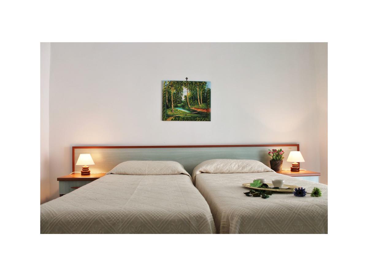 Appartamenti Mare Azzurro By Holiday World Albisola Superiore Zewnętrze zdjęcie